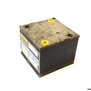 parker-CM-3-PP-5-20-sandwich-valve