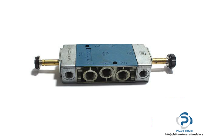 wabco-5726235220-double-solenoid-valve-1