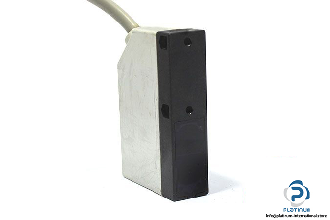 telemecanique-xul-m300318-photoelectric-sensor-1