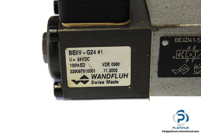 wandfluh-be4d41-s383-solenoid-operated-directional-valve-2
