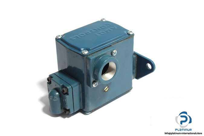 amot-4140ck1e11aao-ee-single-step-pressure-switch-new-2