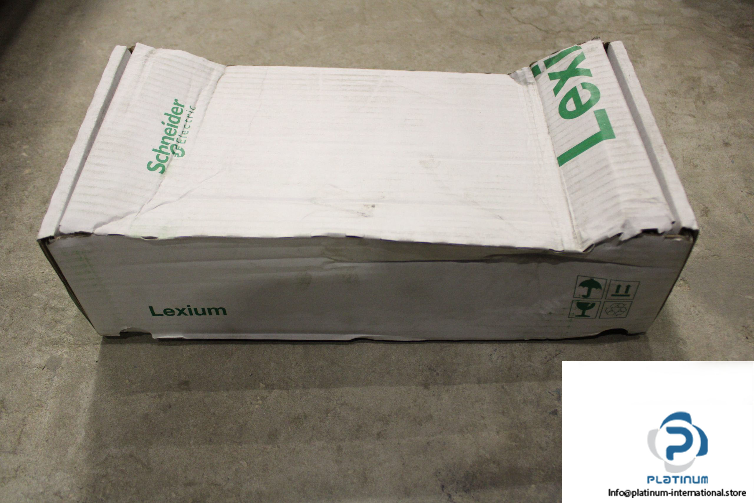 schneider-bsh0553t22a1a-ac-servo-motor-3