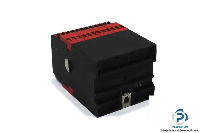 telemecanique-xpsat5110-safety-relay-2