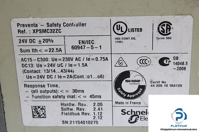 schneider-xpsmc32zc-safety-controller-2