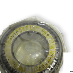 SKF 32207 J2 Tapered Roller Bearing