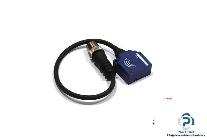 telemecanique-XS7E1A1PAP01M12-inductive-sensor