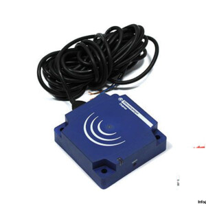 telemecanique-XS8D1A1MAL5-inductive-sensor