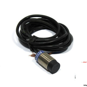 Telemecanique XS2N18PA340 Inductive Proximity Sensor