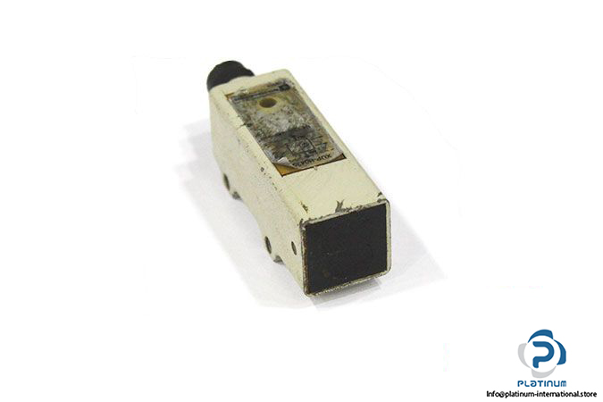telemecanique-XUPH0430D-emitter-thru-beam-sensor