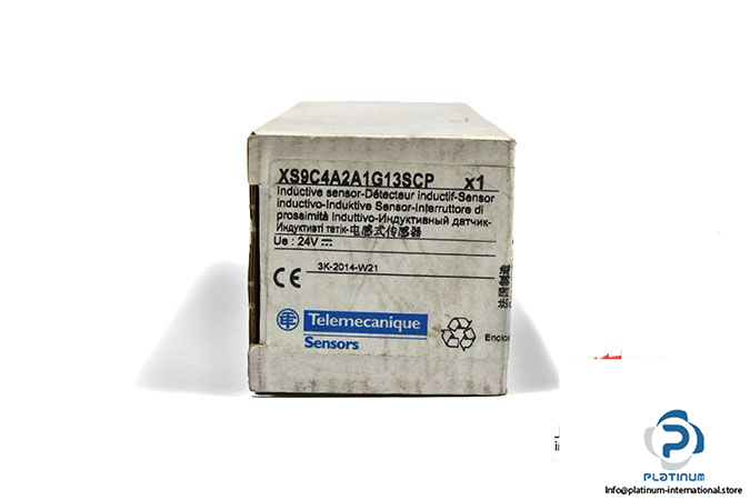 telemecanique-xs9c4a2a1g13scp-inductive-sensor-1