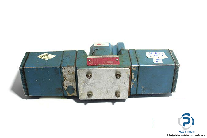 moog-d651-484d-proportional-control-valve-3