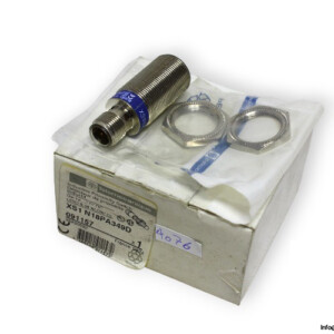 Telemecanique XS1N18PA349D Inductive Proximity Sensor