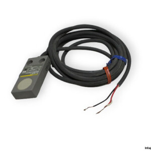 Omron TL-W5F1 Inductive Proximity Sensor