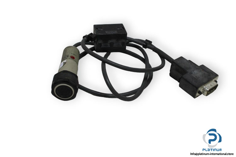 omron-e3f2-ds10c4-n-photoelectric-sensor-used