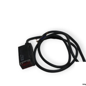 Omron E3S-AD32 Photoelectric Diffuse Sensor
