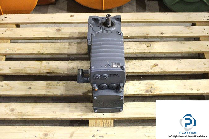 sew-k37-drc1-005-dbc-a-ecr_by1c_iv_bw1-helical-bevel-gearmotor-3