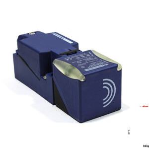 telemecanique-XS8C4A1PCP20-inductive-sensor