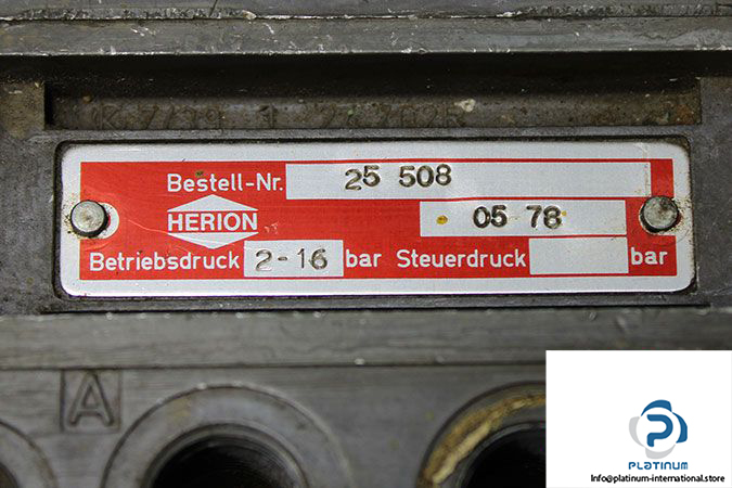herion-25-508-double-solenoid-valve-with-base-2