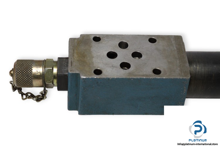 rexroth-r900410806-pressure-reducing-valve-direct-operated-1
