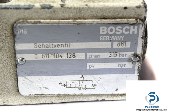 bosch-0-811-104-128-directional-control-valve-1