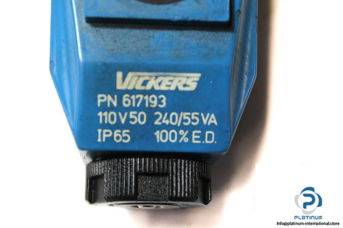 vickers-dg4v3-oalm-u-a-7-30-solenoid-operated-directional-valve-2