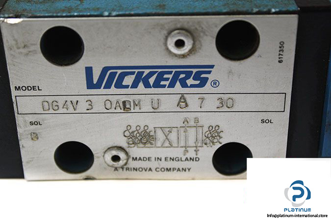 vickers-dg4v3-oalm-u-a-7-30-solenoid-operated-directional-valve-1