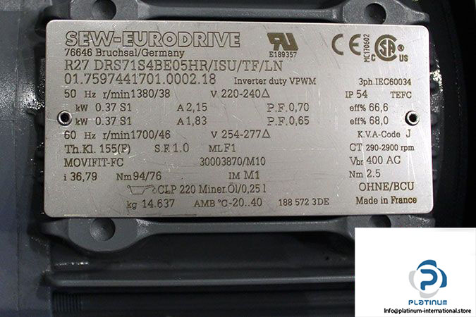 sew-r27-drs71s4be05hr_isu_tf_ln-helical-gearmotor-3
