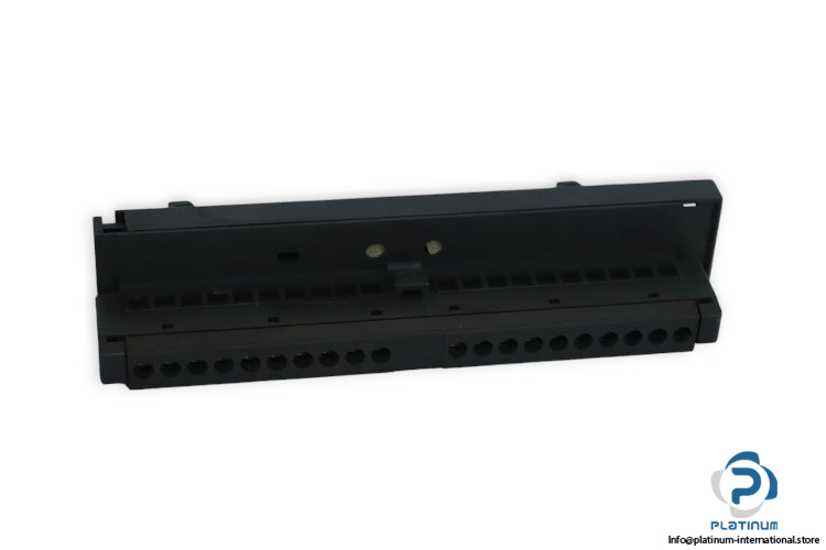 siemens-6ES7-392-1AJ00-0AA0-RLP_W9-front-connector