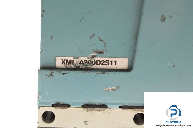 telemcanique-xml-a200d2s11-pressure-switch-3