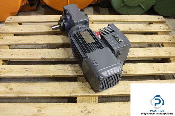 sew-hk37-drn80m4_be1_mm15_iv-helical-bevel-gearmotor-4