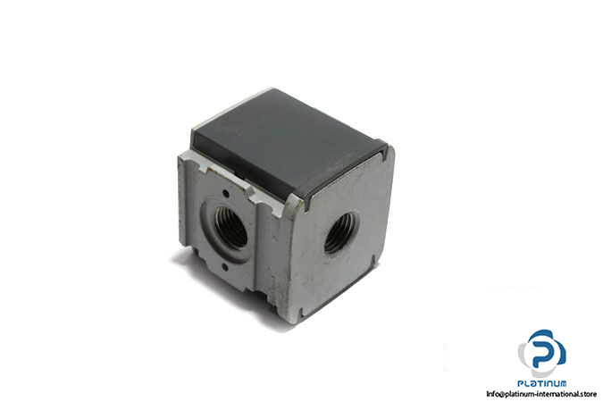 parker-p31ma12022n-manifold-block-used-4
