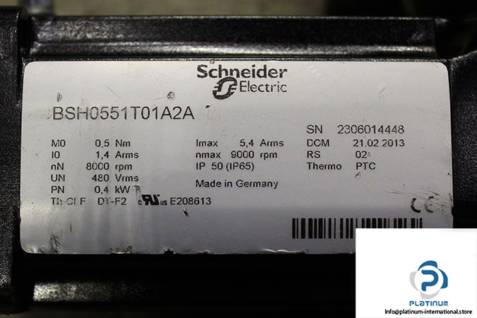 schneider-bsh0551t01a2a-servo-motor2