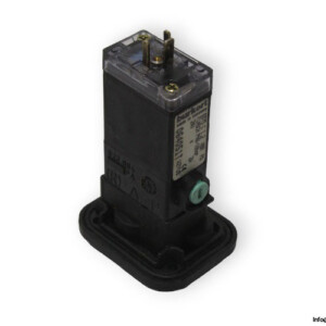burkert-0375-C-1,2-NBR-PA-FLNSCH-PN0-10BAR-single-solenoid-valve