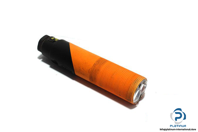 ifm-OI0001-photoelectric-retro-reflective-sensor