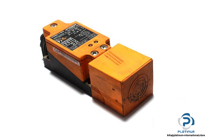 ifm-IV5011-inductive-sensor
