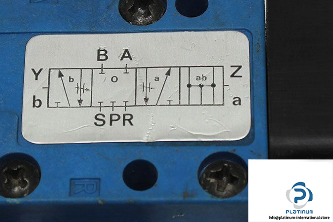 wabco-572-7500-double-solenoid-valve-3