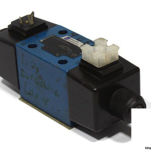 Rexroth R900911869 Solenoid Operated Directional Valve Coil 071037 L 4902