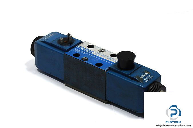vickers-DG4V-33C-M-U-H7-60-solenoid-operated-directional-valve