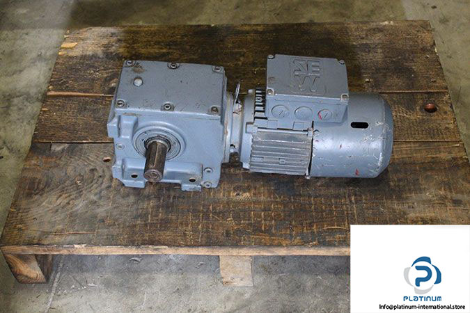 sew-S52-DT_10-4BM-helical-worm-gearmotor