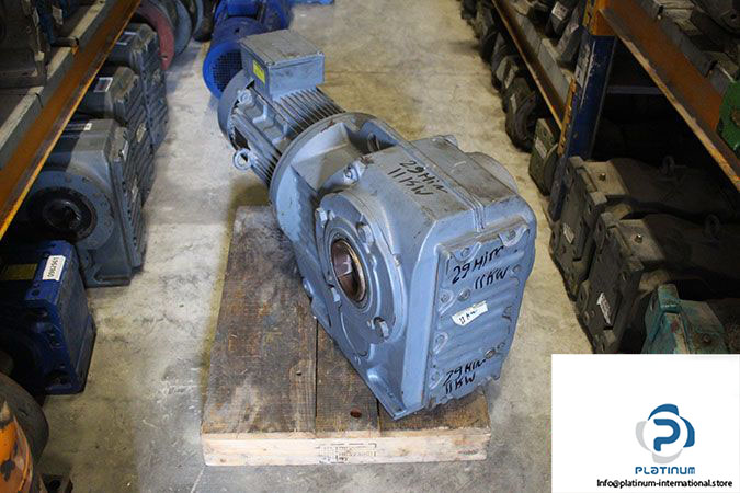 sew-ka107-dv160m4-helical-bevel-gearmotor-2