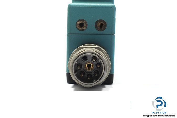 sick-wl36-r630e01-photoelectric-retro-reflective-sensor-2
