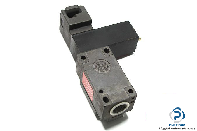 euchner-nz1vz-538-d3_vsm07-safety-switch-with-separate-%e2%80%8eactuator-1-2