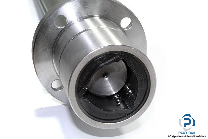 thk-lbf50uu538l-ball-spline-bearing-4