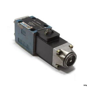 Rexroth R900466858 Solenoid Operated Directional Valve