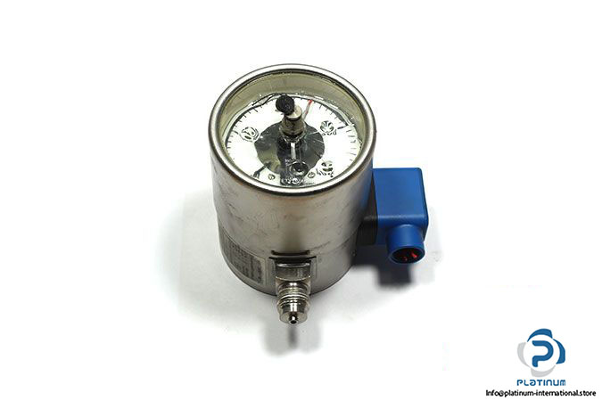 labom-BE4541-pressure-gauges-with-switch-function-1