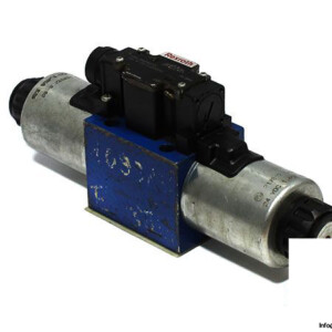 rexroth-R900960722-solenoid-operated-directional-valve