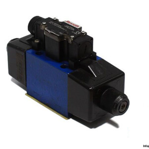 rexroth-R900960104-solenoid-operated-directional-valve