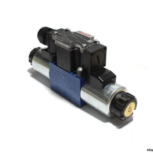 Rexroth-R900546816-solenoid-operated-directional-valve