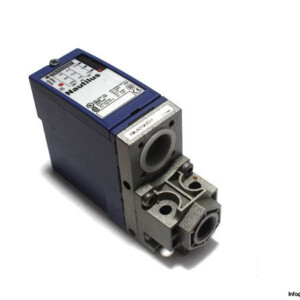 telemecanique-XMLA010A2S11-electromechanical-diaphragm-pressure-sensor