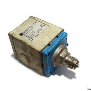 endress-hauser-PMC-133-1M1F2A6A1Q-pressure-switch